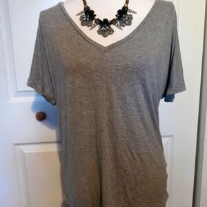 Women size medium Gray shirt